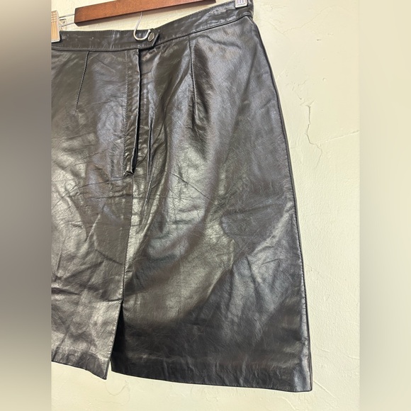 VINTAGE Yvette Bugatti Black Leather Skirt‎ Mini Short Sexy Goth 90s Y2K Size 8 - Picture 7 of 14